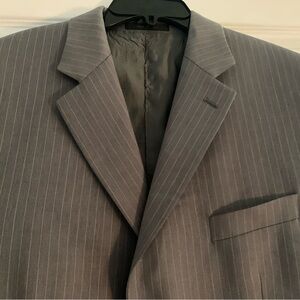 Men’s Gray Calvin Klein Pinstripe 2 piece suit 42L, 34Wx32L
